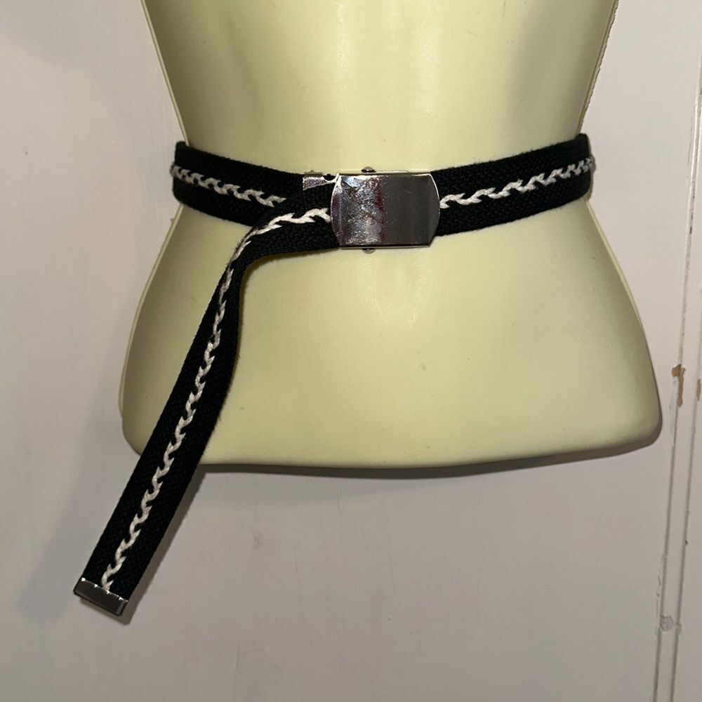 Black & white‎ canvas belt with silver military style buckle